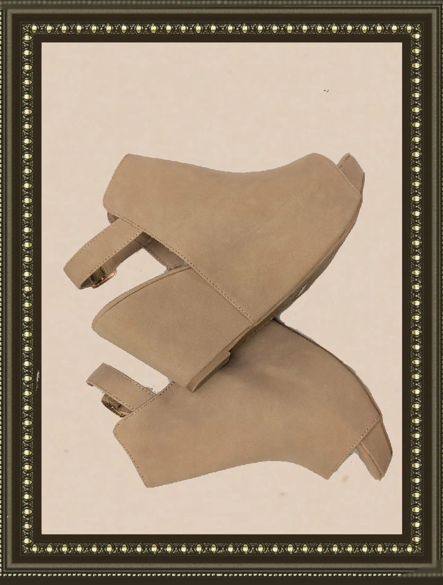 Bamboo open-toed booties - adorable - size 8 (b)