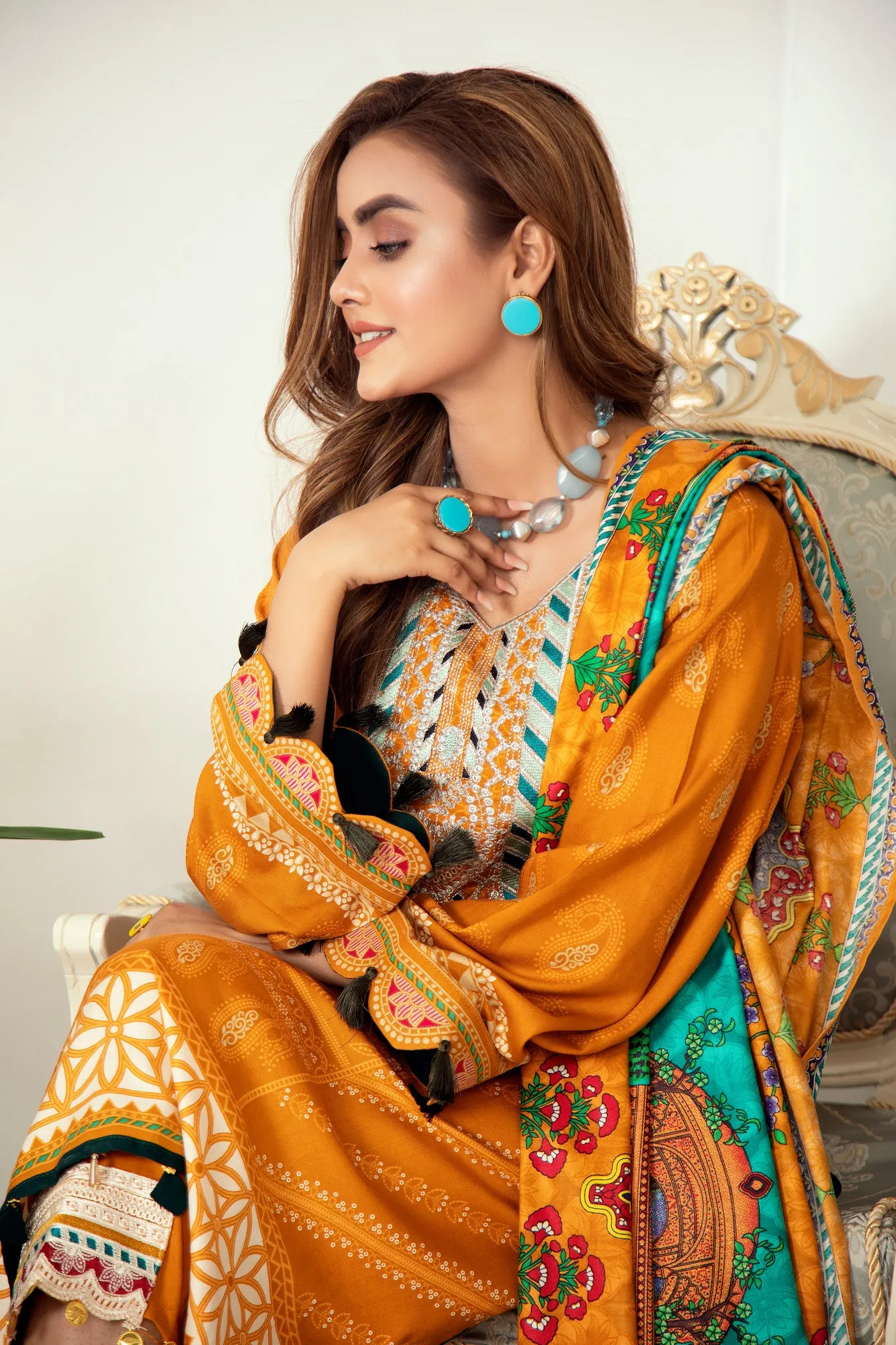 Winter Ready to Wear Embroidered Collection by Aleezay 06
