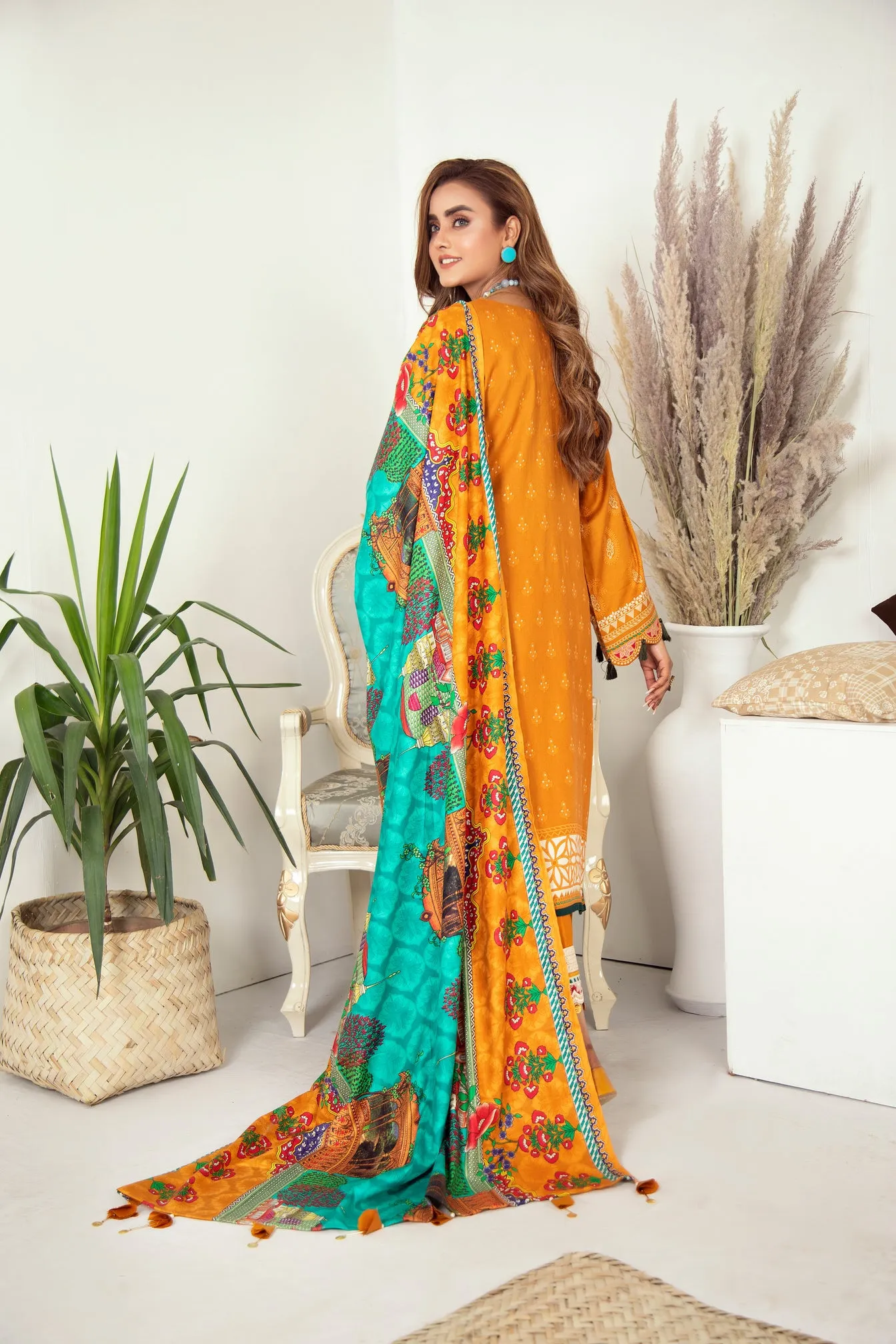 Winter Ready to Wear Embroidered Collection by Aleezay 06